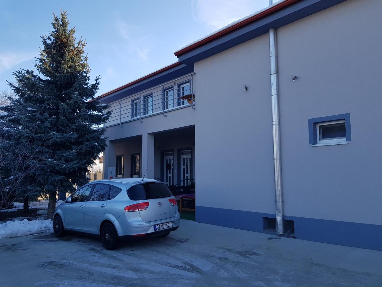 Ubytovanie House Galanta Exterior foto